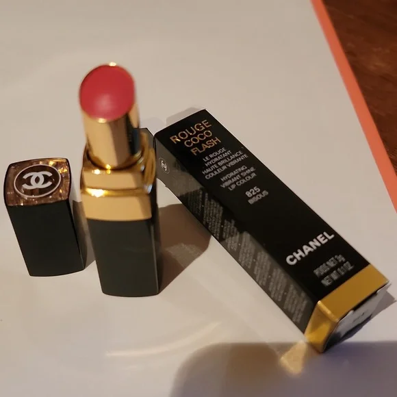 Chanel Makeup takeaways  The Nature Getaway - Picture 9 of 13